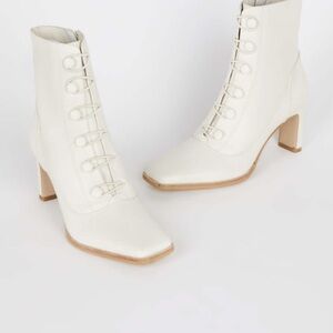 Intentionally Blank Jena heeled boot